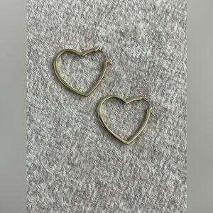 Vintage Open Heart Silhouette Hoops Gold Tone Earrings Hearts 1.25” Hinged Lever